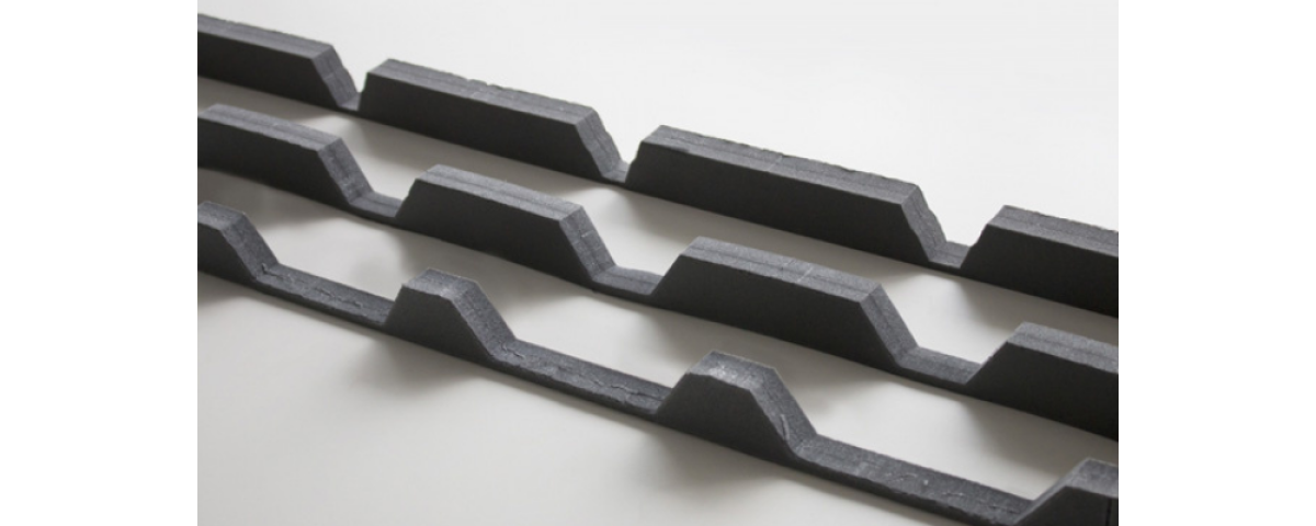 Tömítő szivacs profil trapézlemezhez